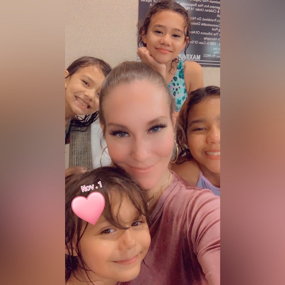 Meet your Posher, Nicole